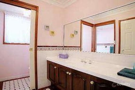 Property photo of 28 Tarrant Avenue Kiama Downs NSW 2533