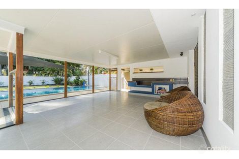 38 Turana St, Coombabah, QLD 4216