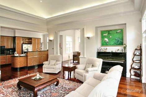 Property photo of 12 Selborne Road Toorak VIC 3142