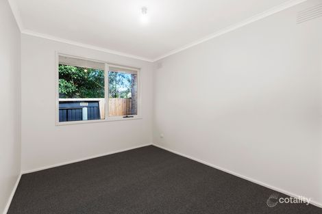 Property photo of 2/30 Strathallan Road Macleod VIC 3085