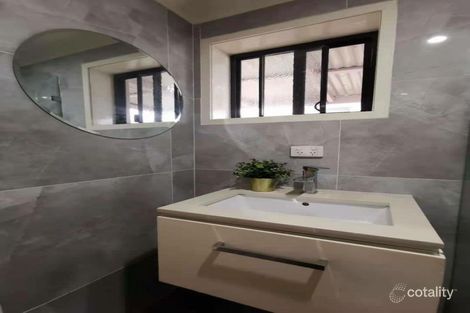 6 Clowes Lane, Newmarket, QLD 4051