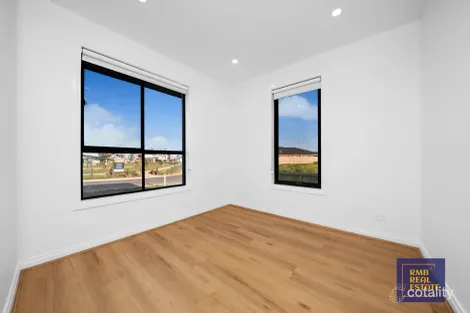 Property photo of 1 Bobal Street Sunbury VIC 3429
