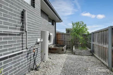 Property photo of 2/16 Ovata Close Cambridge TAS 7170