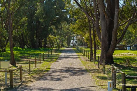 400 Amarillo Dr, Karnup, WA 6176