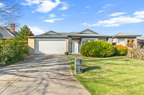 Property photo of 3A Dampier Close Traralgon VIC 3844