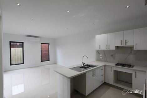 Property photo of 2/60 Fairbairn Road Sunshine West VIC 3020