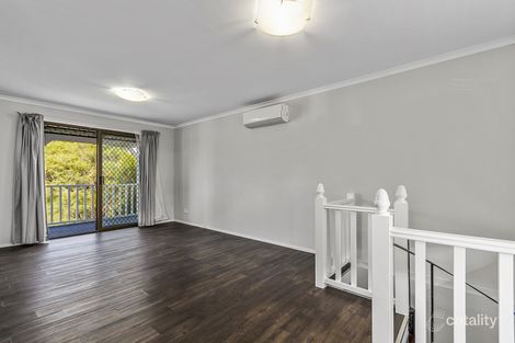 Property photo of 52 Yeramba Road Summerland Point NSW 2259