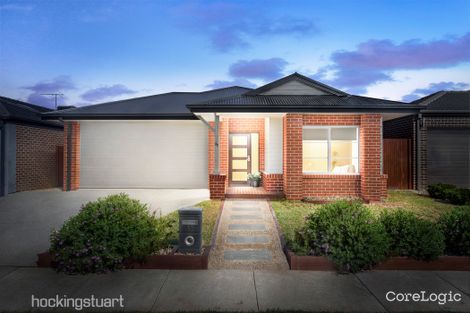 Property photo of 32 Landing Place Point Cook VIC 3030