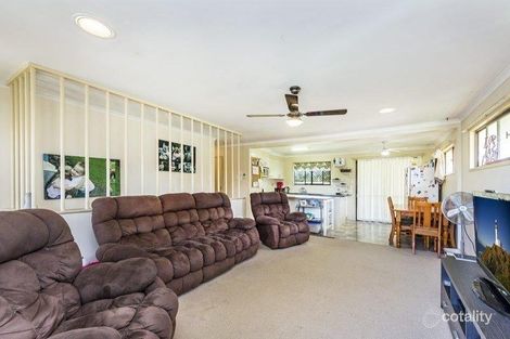 Property photo of 18 Nottingham Parade Bray Park QLD 4500