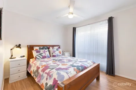 Property photo of 2/288 Greaves Street North Werribee VIC 3030