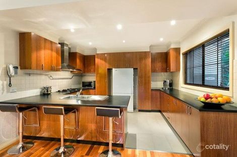 Property photo of 11 Rowlandson Place Taylors Lakes VIC 3038