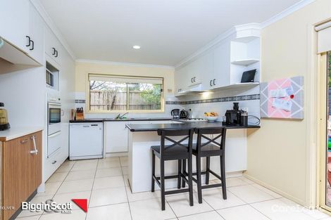 Property photo of 37 Quail Way Rowville VIC 3178