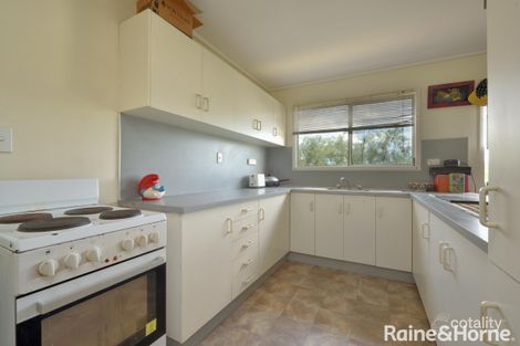 Property photo of 31 Wattle Street New Auckland QLD 4680