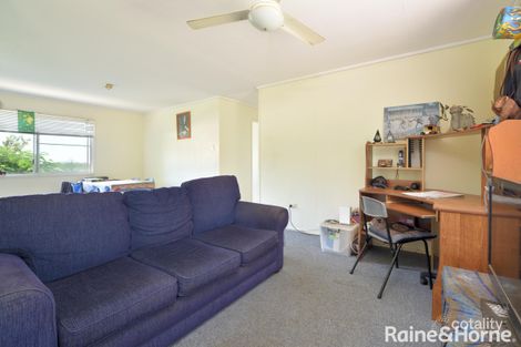 Property photo of 31 Wattle Street New Auckland QLD 4680