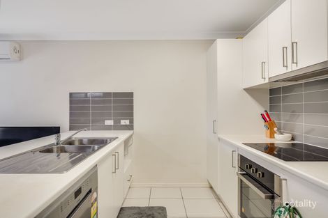 Property photo of 27 Carlin Street Glenvale QLD 4350