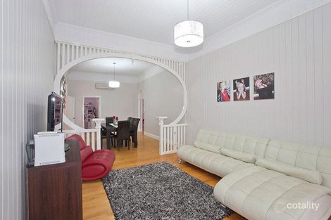 Property photo of 142 Perth Street South Toowoomba QLD 4350