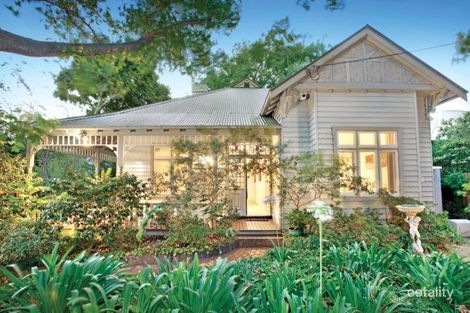 Property photo of 4 Chaucer Crescent Canterbury VIC 3126