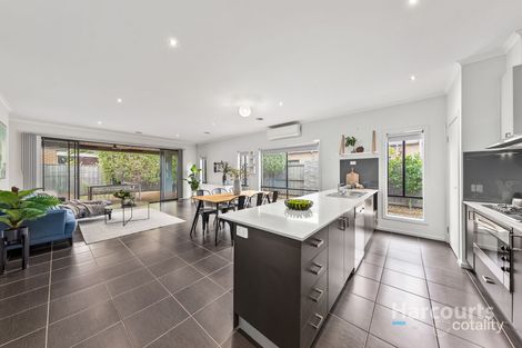 Property photo of 1 Maccloud Court Deer Park VIC 3023