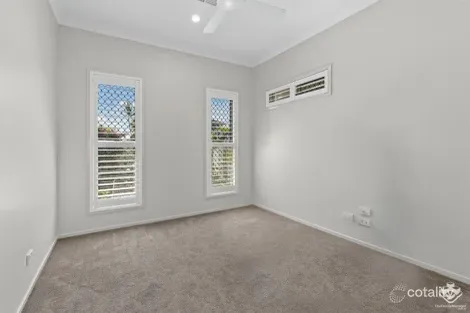 Property photo of 14 Sovereign Place Bridgeman Downs QLD 4035