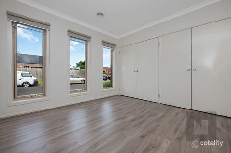 Property photo of 2/5 Fetlock Drive Truganina VIC 3029
