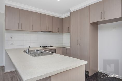 Property photo of 2/5 Fetlock Drive Truganina VIC 3029