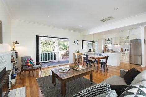 Property photo of 1 Heathfield Rise Box Hill North VIC 3129