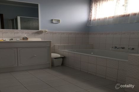 Property photo of 1/2 Jaybree Court Grovedale VIC 3216