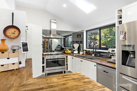 Property photo of 4 Heuston Court Victoria Point QLD 4165