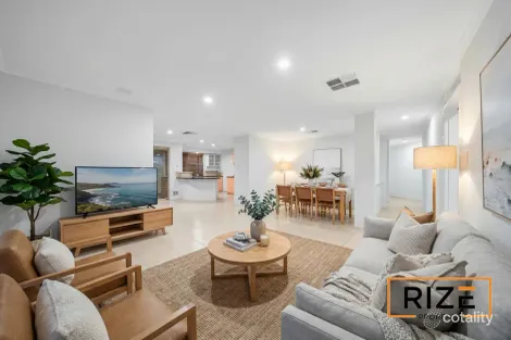 Property photo of 46 Innesvale Way Carramar WA 6031