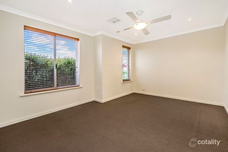 Property photo of 8 Whitemoss Turn Waikiki WA 6169