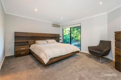 Property photo of 49 Urbahns Crescent Bateman WA 6150