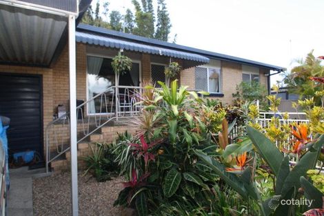 Property photo of 17 Goss Avenue Labrador QLD 4215