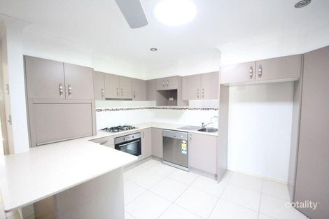 Property photo of 2 Duporth Crescent Dakabin QLD 4503