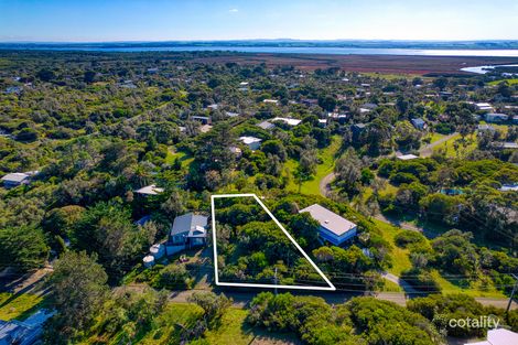 13 St Ives Cres, Venus Bay, VIC 3956