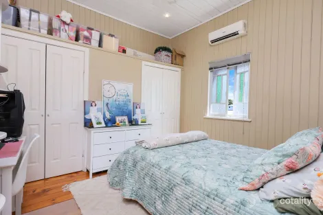 Property photo of 8 Bertram Street Park Avenue QLD 4701