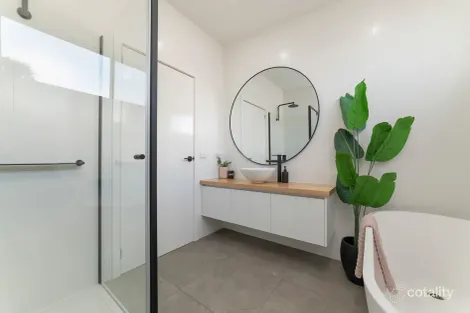 Property photo of 67 Davis Street Warrnambool VIC 3280