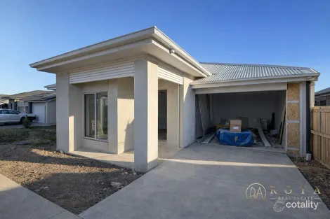 Property photo of 5 Munro Drive Charlemont VIC 3217