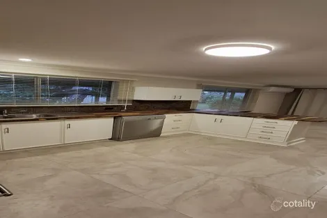 Property photo of 1/7 Jupiter Way Greenfields WA 6210