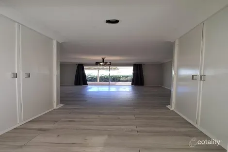 Property photo of 1/7 Jupiter Way Greenfields WA 6210