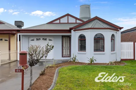 Property photo of 41 Madden Drive Yarrawonga VIC 3730
