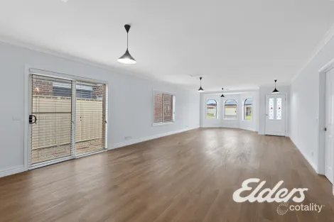 Property photo of 41 Madden Drive Yarrawonga VIC 3730
