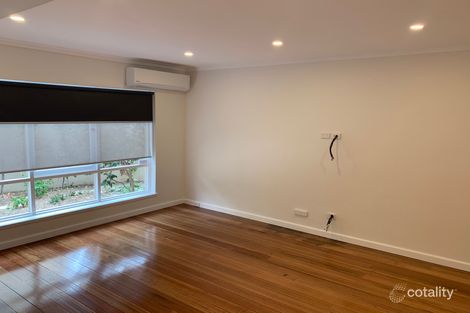 Property photo of 2/5 Monomeath Avenue Toorak VIC 3142