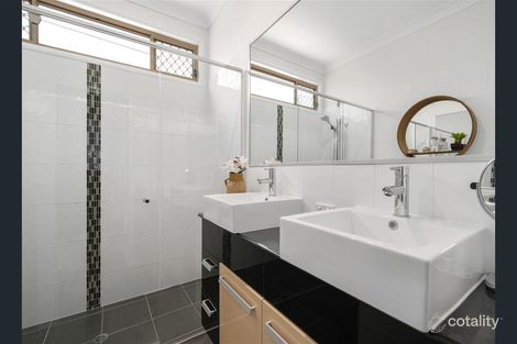 Property photo of 12 Horizon Drive Springfield Lakes QLD 4300