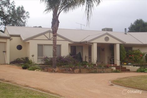 Property photo of 6 Lakeside Drive Cabarita VIC 3505
