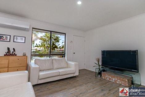 Property photo of 32 Moatah Drive Beachmere QLD 4510