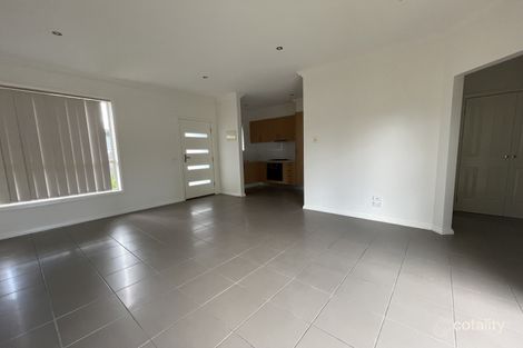 Property photo of 2/37 Boldrewood Parade Reservoir VIC 3073