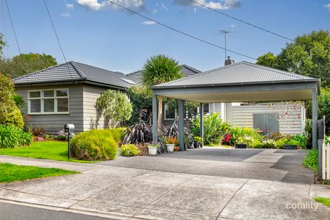 Property photo of 1 Lyndhurst Crescent Box Hill North VIC 3129