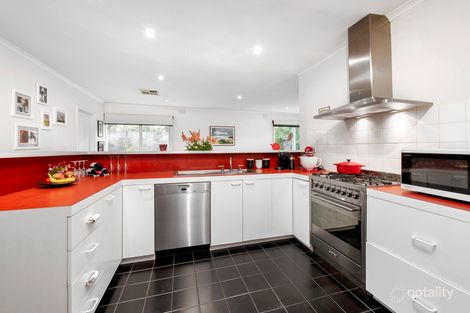 Property photo of 1 Lyndhurst Crescent Box Hill North VIC 3129
