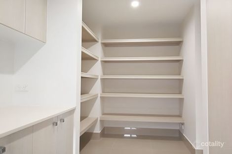 Property photo of 1073 Edgecliff Drive Hope Island QLD 4212