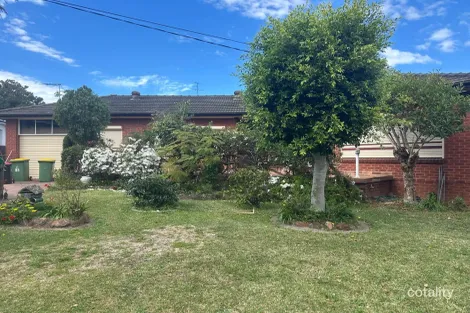 12 Illawong Cres, Greenacre, NSW 2190